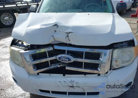 2012 Ford Escape Xls z USA, uszkodzony, nr VIN 1FMCU9C79CKA36255